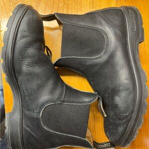 Blundstone Black Leather Chelsea Boots